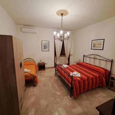 Casa Vacanza Pietro E Nina Lecce Luaran gambar
