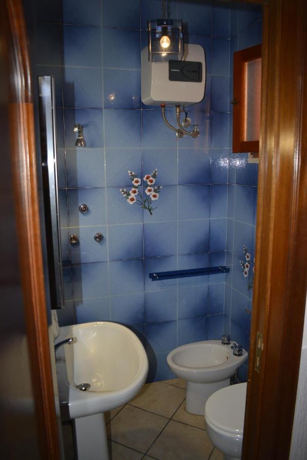 Casa Vacanza Pietro E Nina Lecce Luaran gambar