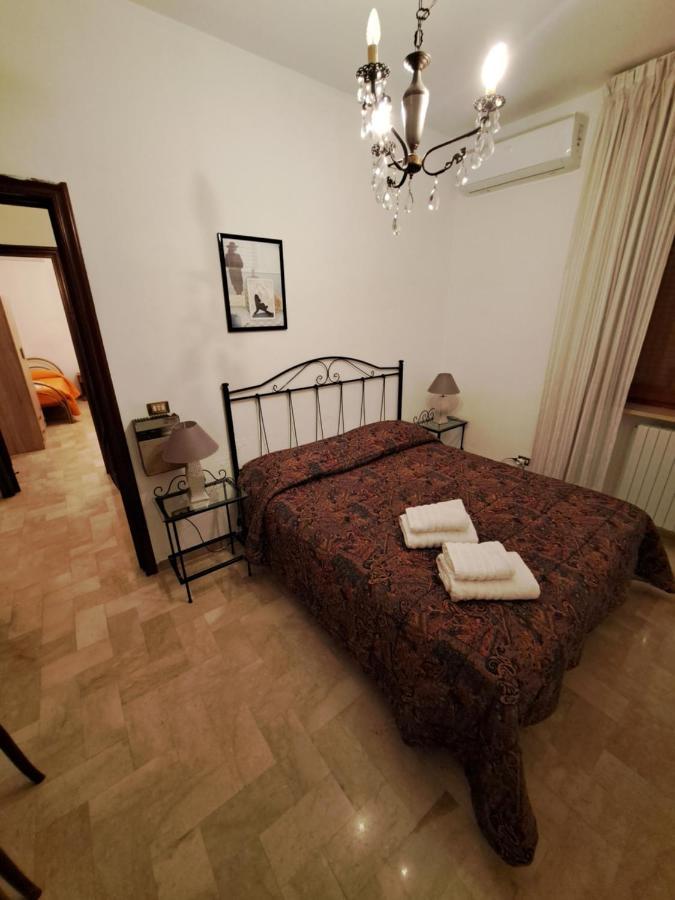 Casa Vacanza Pietro E Nina Lecce Luaran gambar